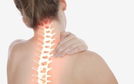 Jak se projevuje osteochondroza krční páteře